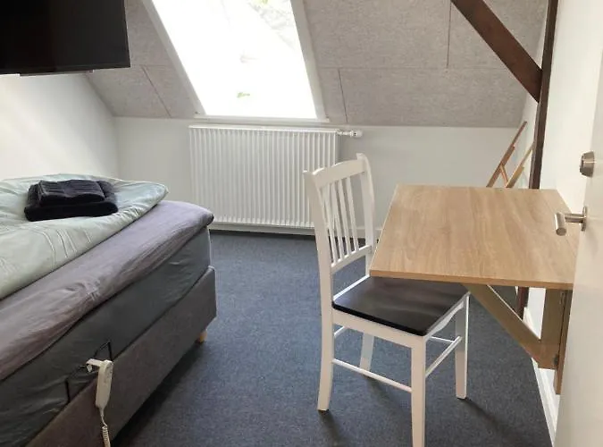 Bed And Kitchen *